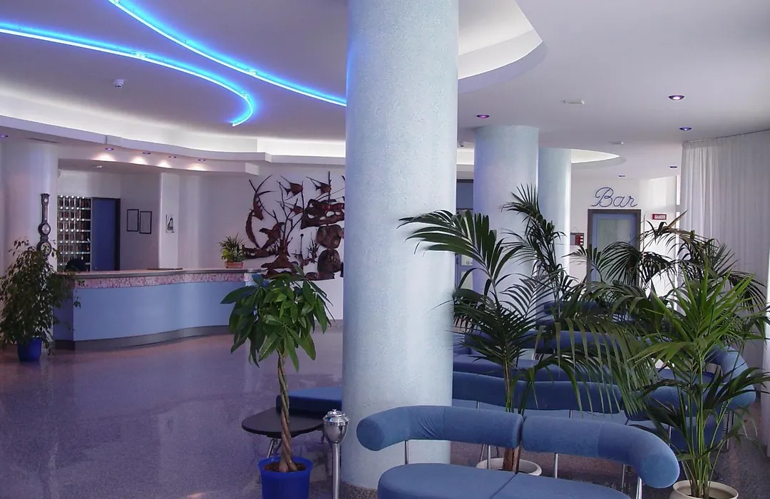 Hotel Maxim'S-1